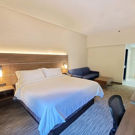 Holiday Inn Express Edgewood-Aberdeen-Bel Air Exteriör bild