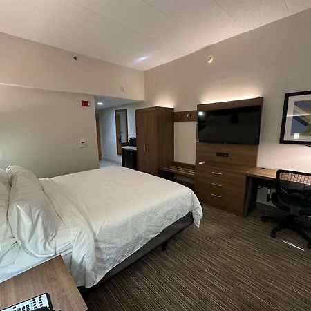 Holiday Inn Express Edgewood-Aberdeen-Bel Air Exteriör bild