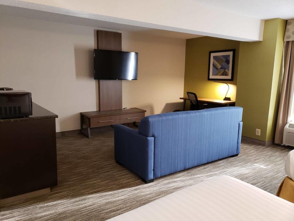 Holiday Inn Express Edgewood-Aberdeen-Bel Air Exteriör bild
