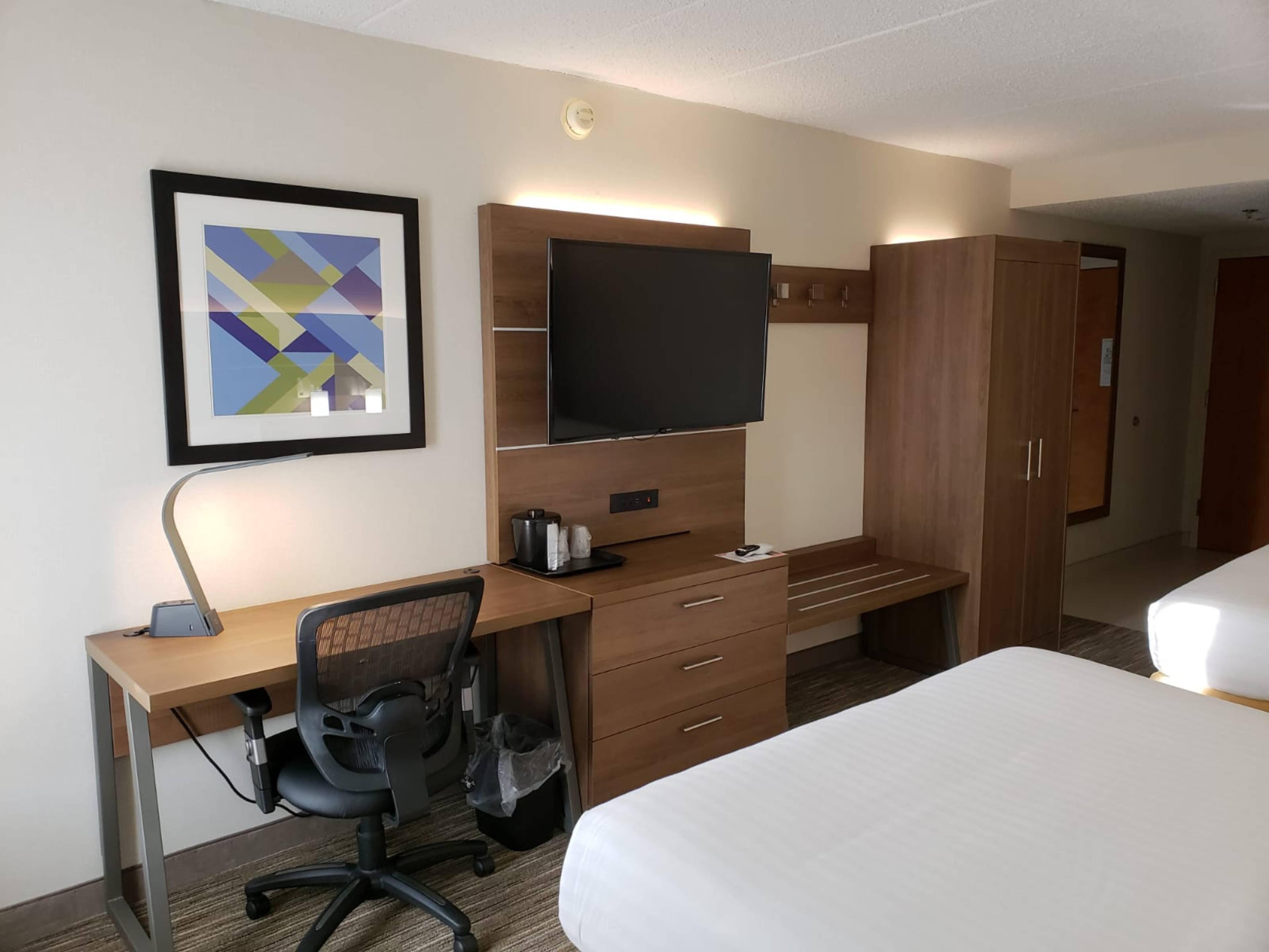 Holiday Inn Express Edgewood-Aberdeen-Bel Air Exteriör bild