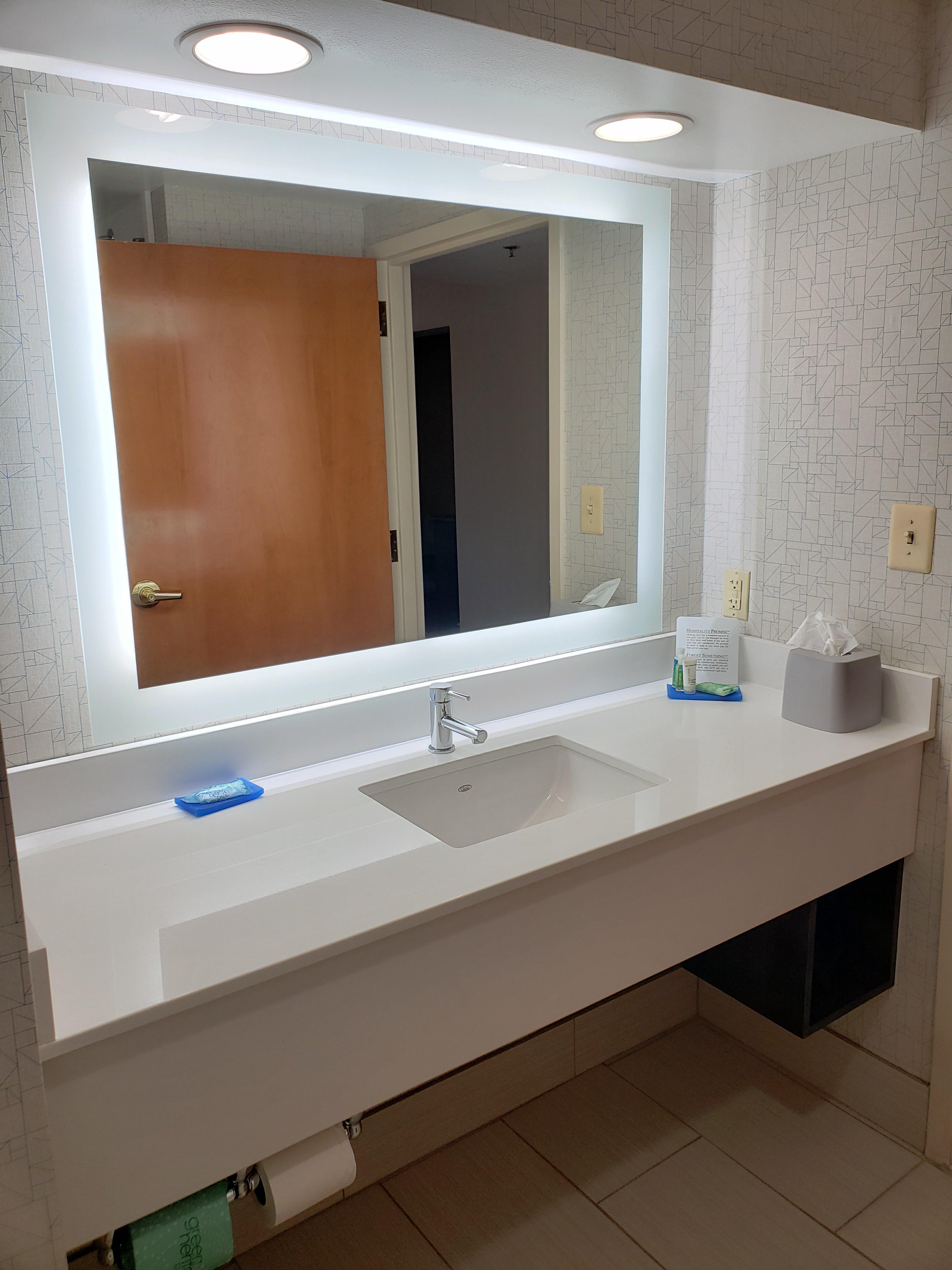 Holiday Inn Express Edgewood-Aberdeen-Bel Air Exteriör bild