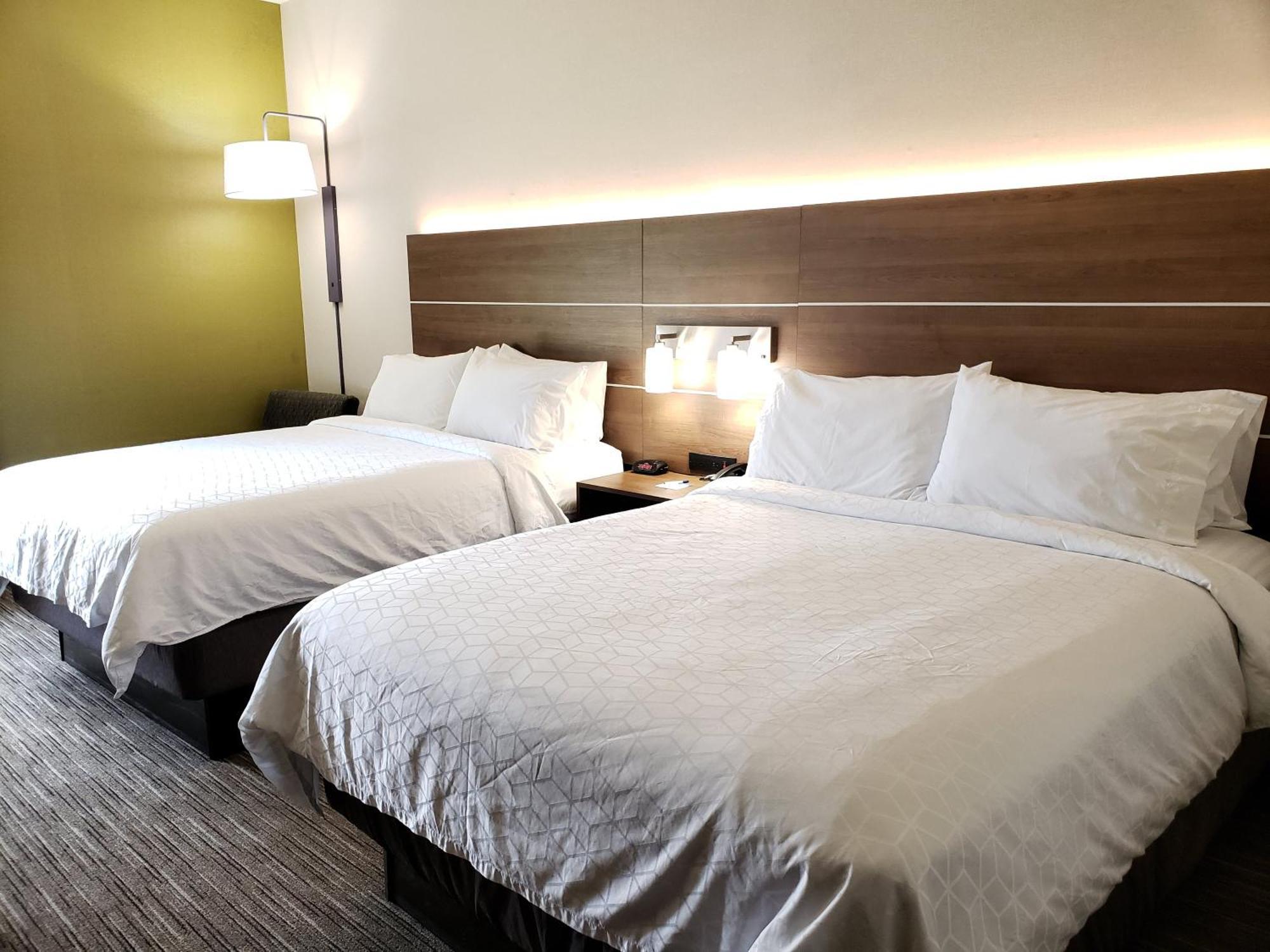 Holiday Inn Express Edgewood-Aberdeen-Bel Air Exteriör bild