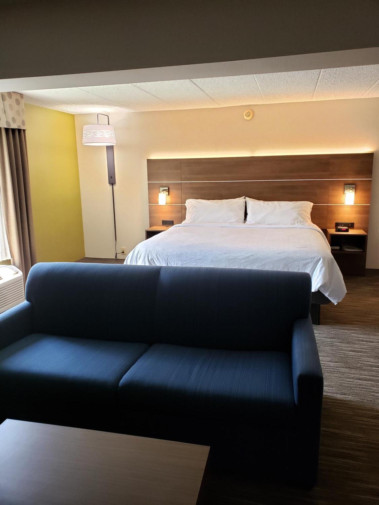 Holiday Inn Express Edgewood-Aberdeen-Bel Air Exteriör bild