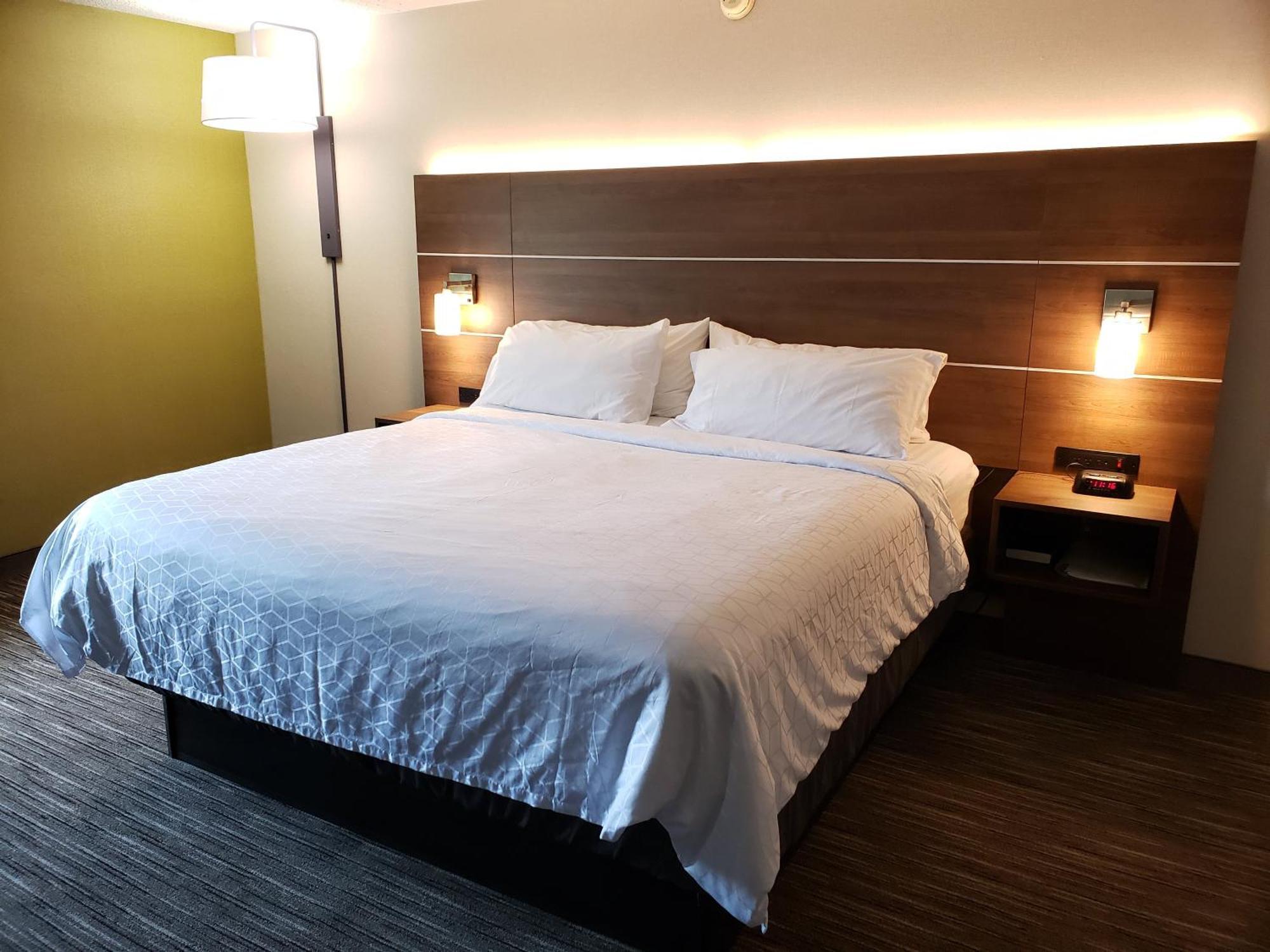 Holiday Inn Express Edgewood-Aberdeen-Bel Air Exteriör bild