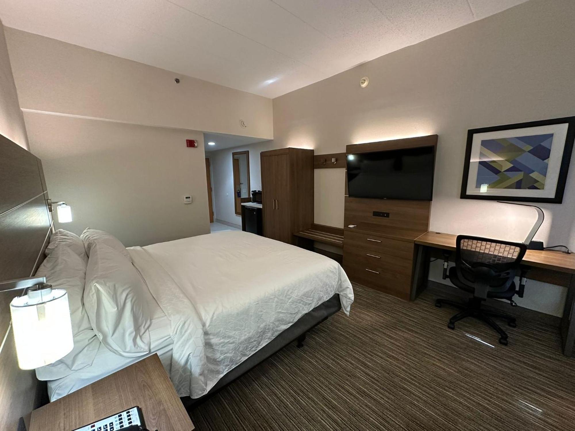 Holiday Inn Express Edgewood-Aberdeen-Bel Air Exteriör bild