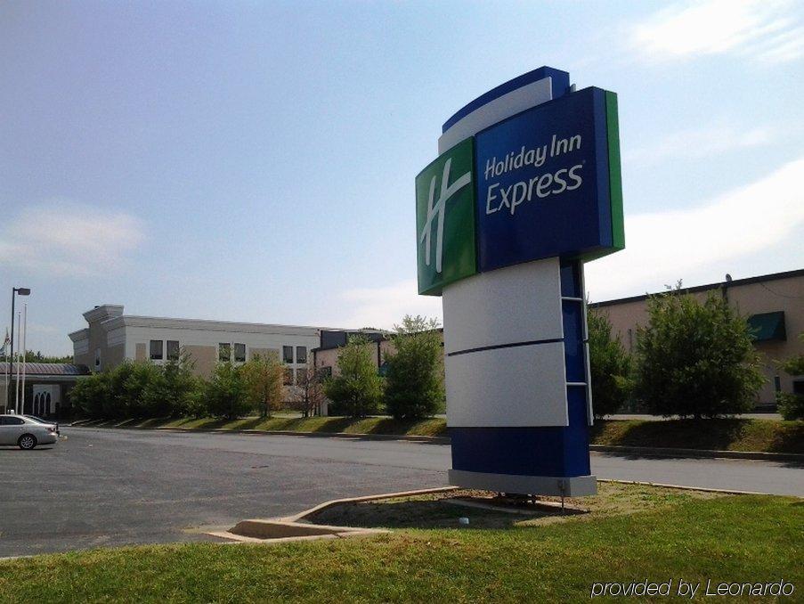 Holiday Inn Express Edgewood-Aberdeen-Bel Air Exteriör bild